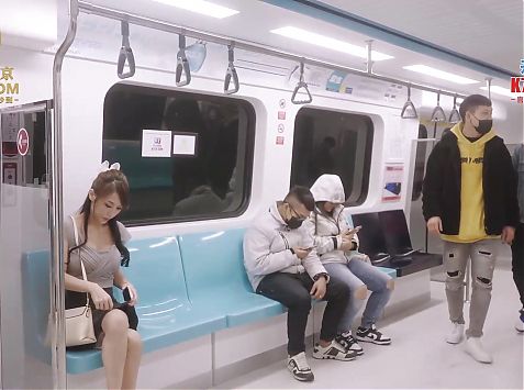 Risky Sex with Hot Asian Amateur on Real Taiwan Public Train Ended with Huge Cumshot